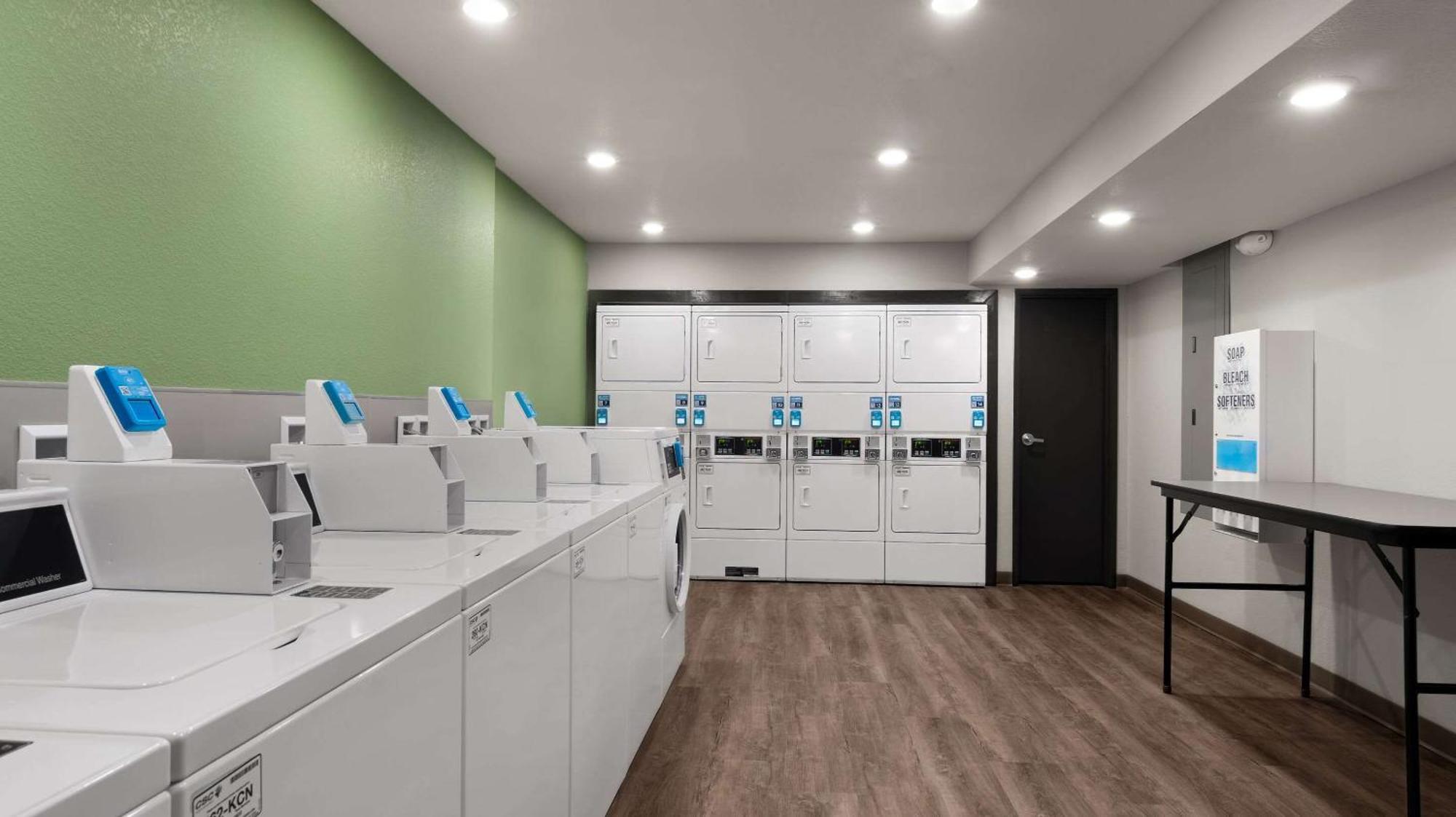 Woodspring Suites Greeley Kültér fotó